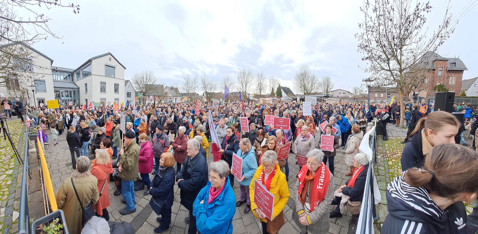 Nie wieder! - Demo in Elz