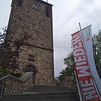 Nie wieder! - Banner in der Pfarrei