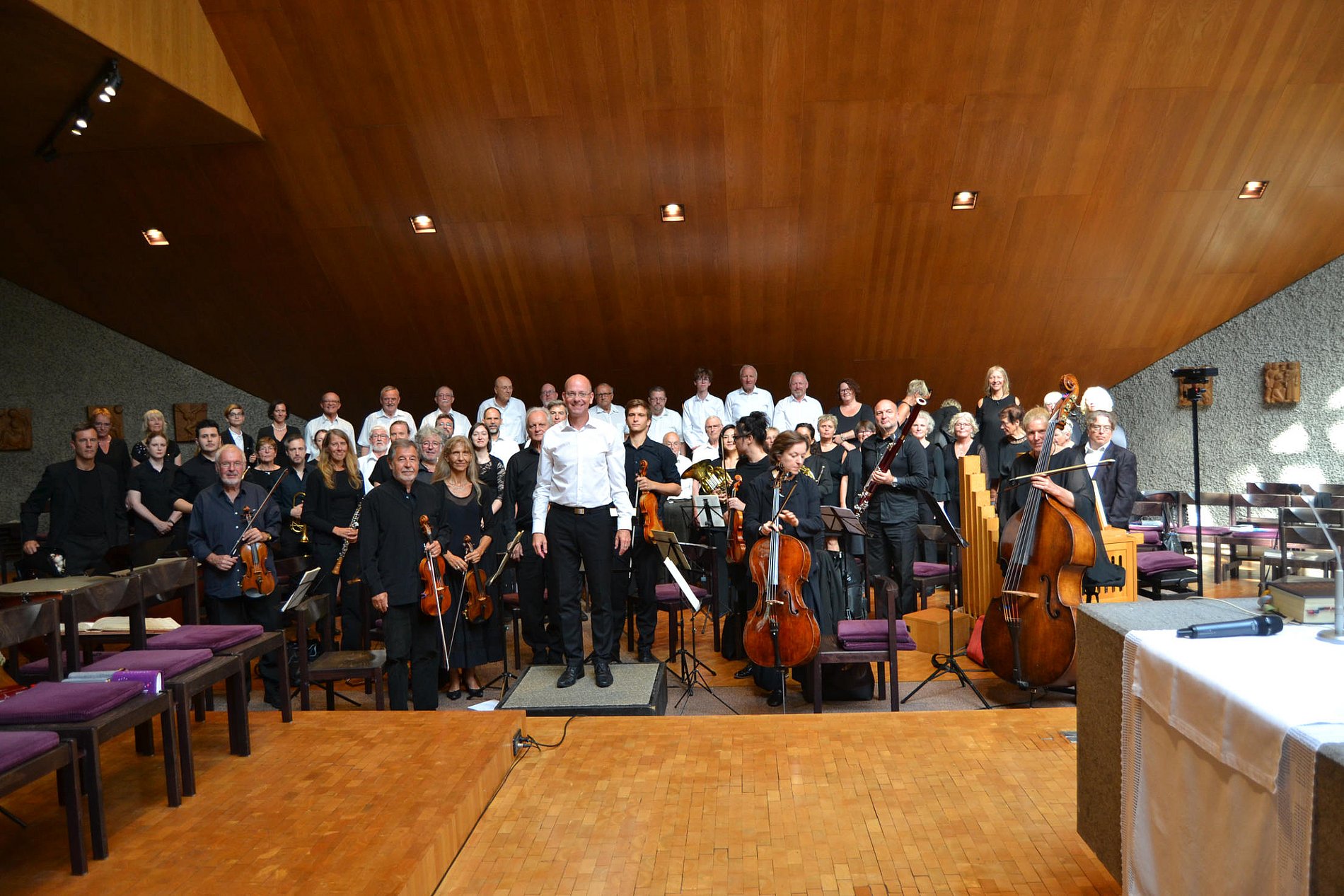 St. Jakobus Lindenholzhausen Chor und Orchester 