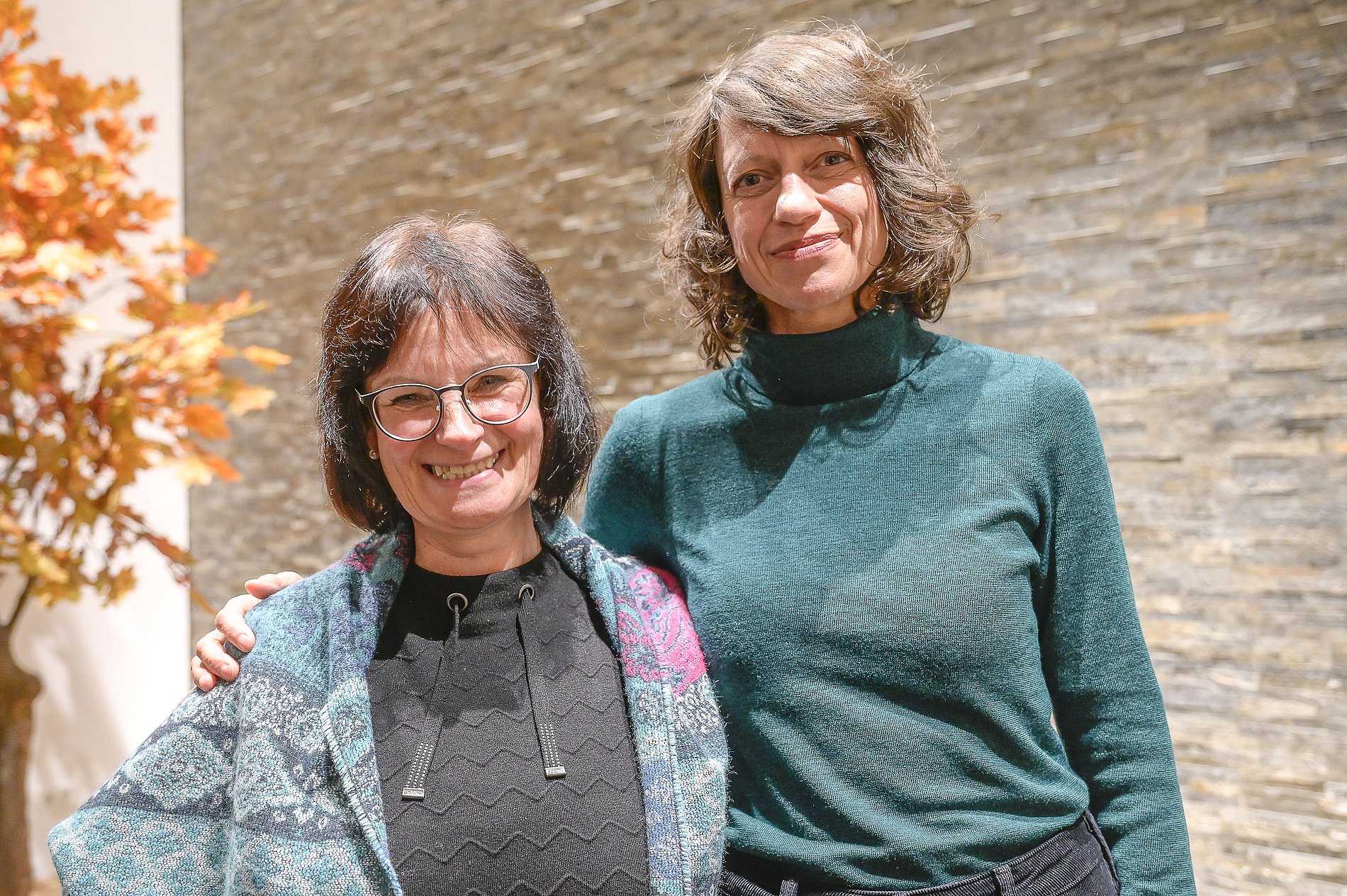 Maria Horsel und Louise Brown (v.l.n.r.) Maria Horsel und Louise Brown (v.l.n.r.)